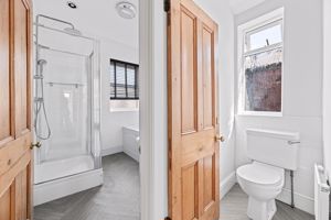 Bathroom/WC- click for photo gallery